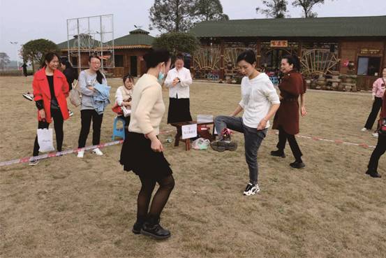 华体（中国）集团庆“三八”国际妇女节　活动丰富多彩